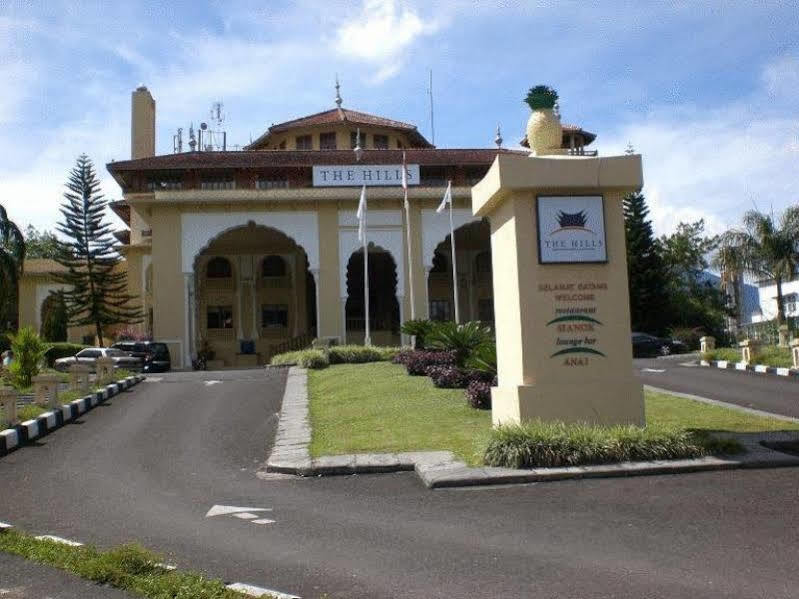 Novotel Bukittinggi Exterior photo